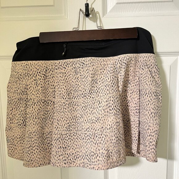 Lululemon Pace Rival Skirt Dottie Dash White Black Size 10 - Picture 2 of 3